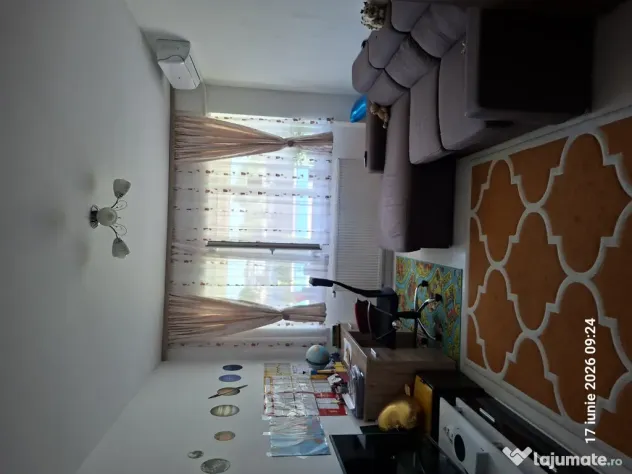 Apartament de vânzare mobilat