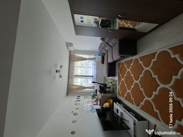 Apartament de vânzare mobilat