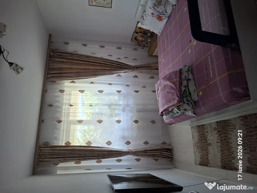 Apartament de vânzare mobilat