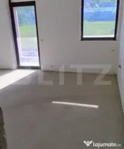 Casa spațioasă, semi-finisată, cu potențial în Urisior