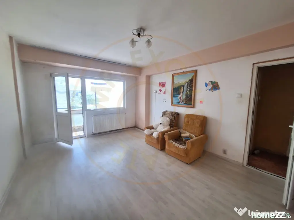 Apartament 3 camere, etaj 1, Costesti, Arges. 0% Comision