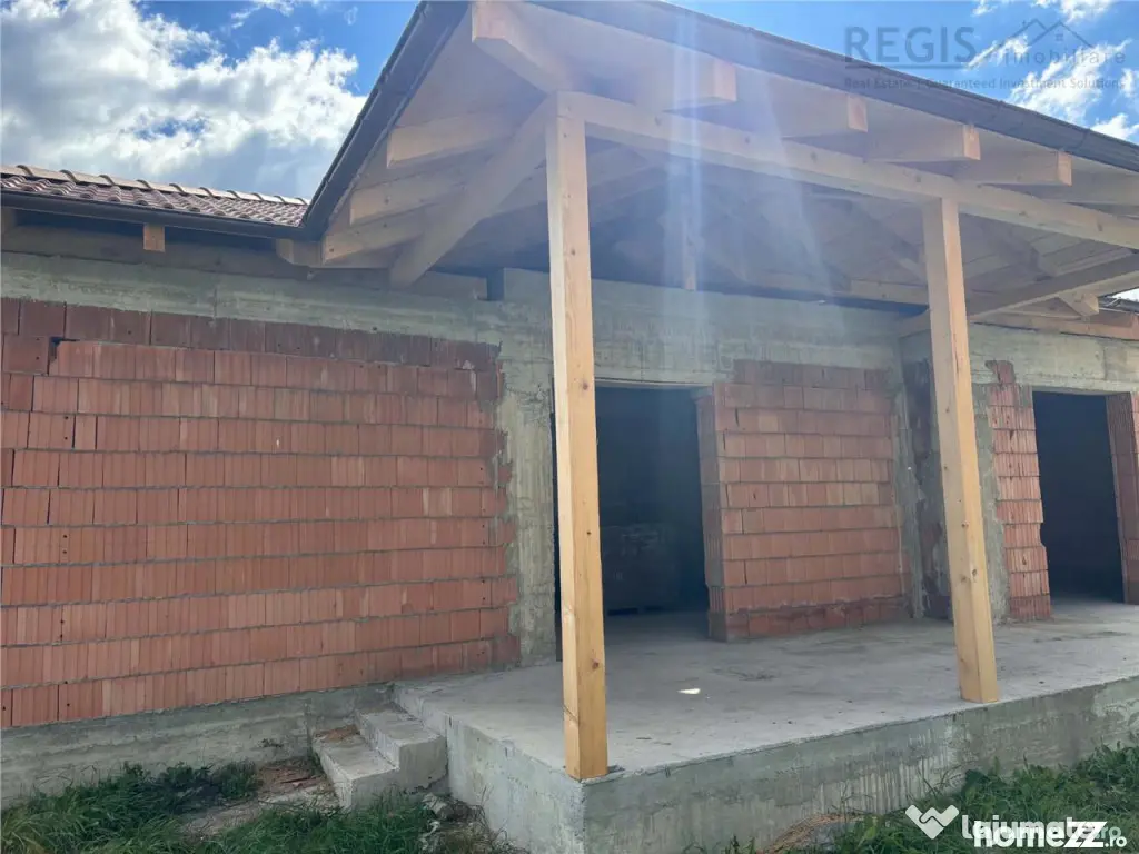 Casa nefinalizata de in Stupini - Brasov (Brasov)