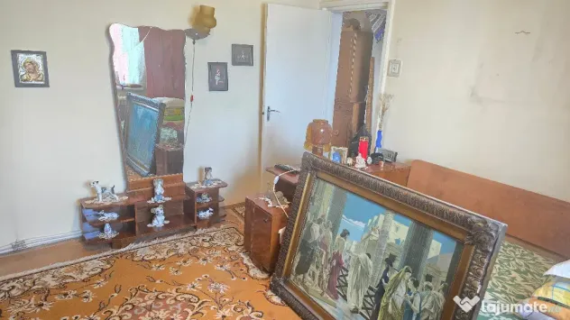 Vand apartament 4 camere decomandat in Deva, Politia Judet, et. 1