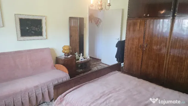 Vand apartament 4 camere decomandat in Deva, Politia Judet, et. 1
