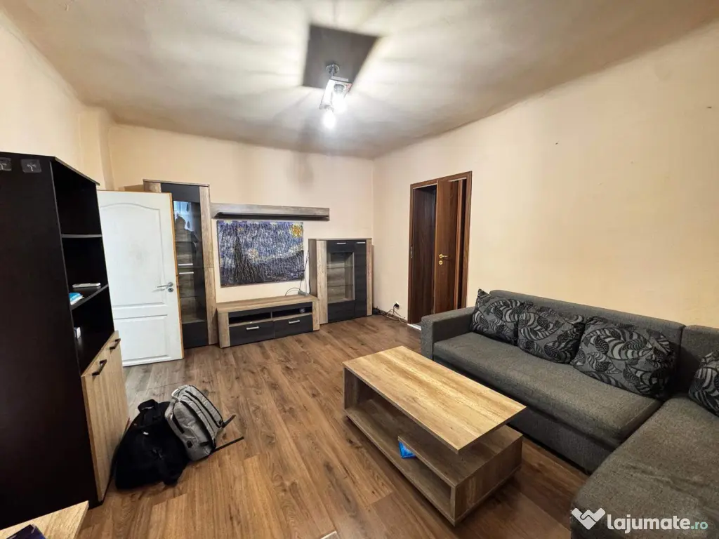 Apartament la casă de vânzare – Ultracentral Arad, Zonă liniștită