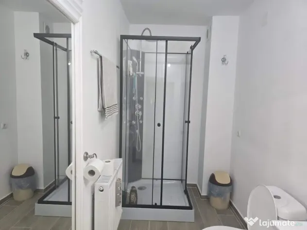 Apartament la casă de vânzare – Ultracentral Arad, Zonă liniștită