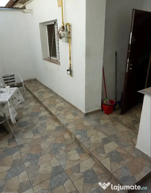 Apartament la casă de vânzare – Ultracentral Arad, Zonă liniștită