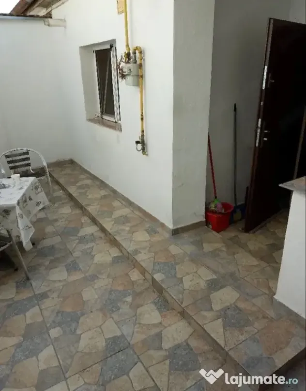 Apartament la casă de vânzare – Ultracentral Arad, Zonă liniștită