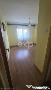 Vând apartament 3 camere Pitesti Gavana 3 