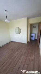 Vând apartament 3 camere Pitesti Gavana 3 