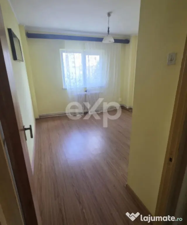 Vând apartament 3 camere Pitesti Gavana 3