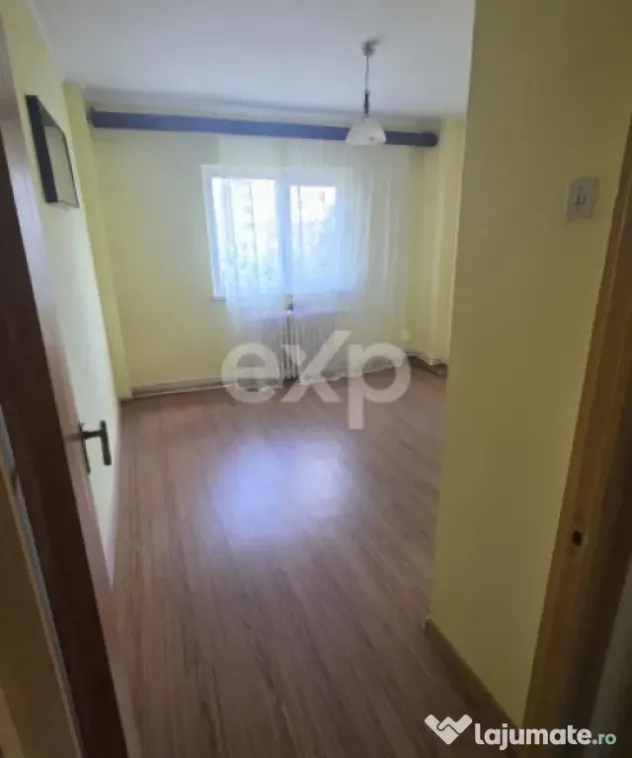 Vând apartament 3 camere Pitesti Gavana 3