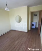 Vând apartament 3 camere Pitesti Gavana 3