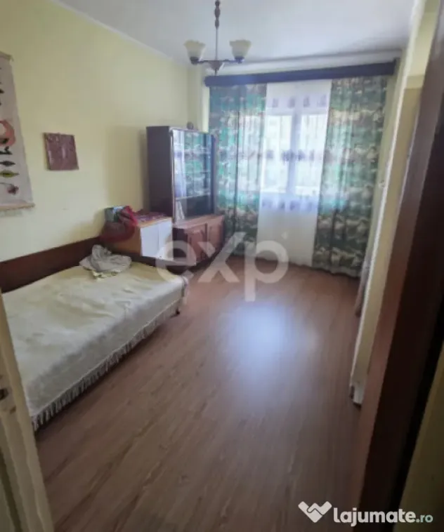 Vând apartament 3 camere Pitesti Gavana 3