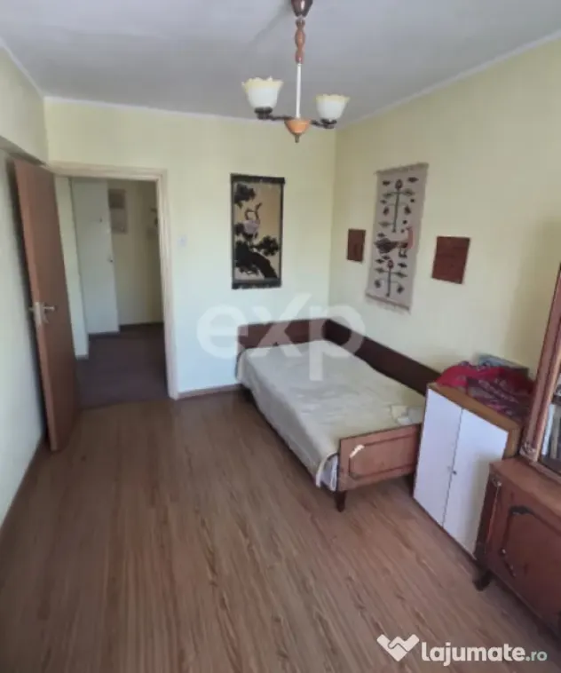 Vând apartament 3 camere Pitesti Gavana 3