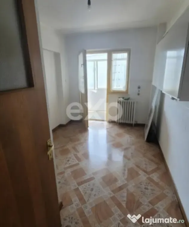 Vând apartament 3 camere Pitesti Gavana 3