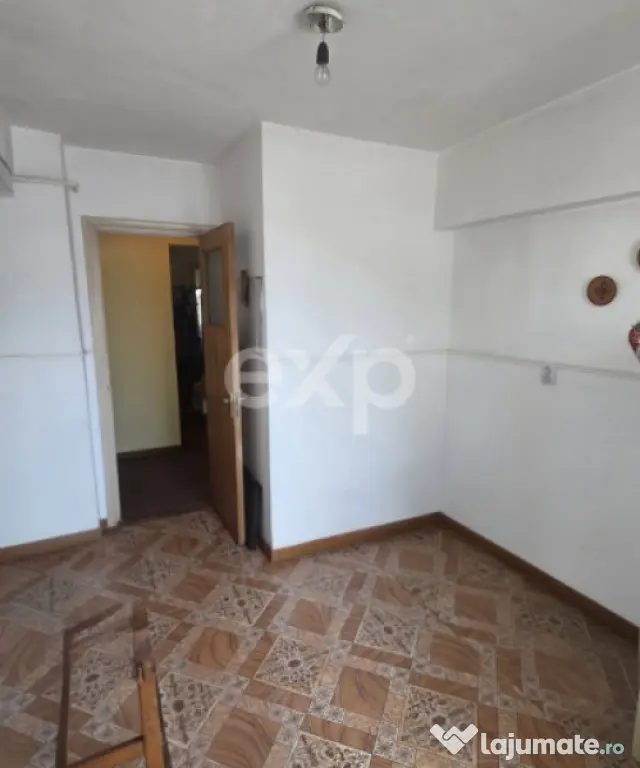 Vând apartament 3 camere Pitesti Gavana 3