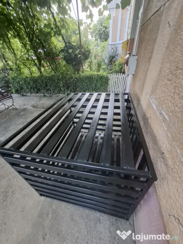 Țarc/Cușcă fier sudata și vopsită cu balamale și lacăt