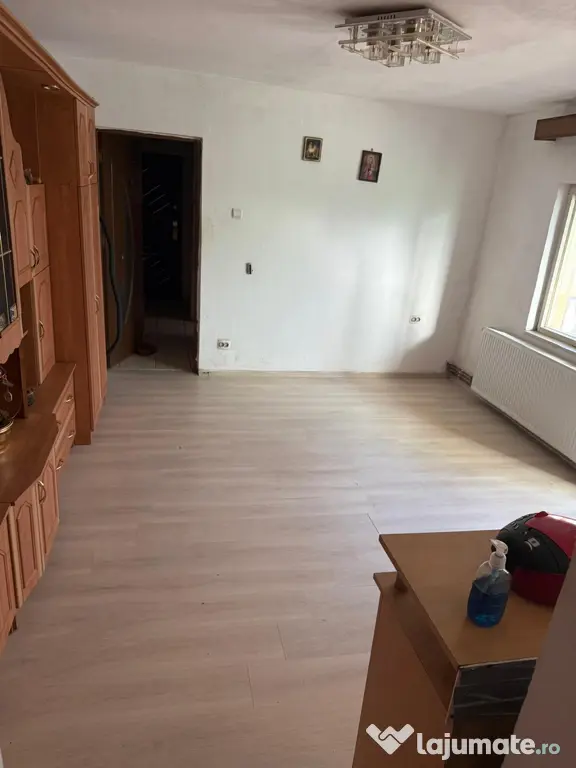 Apartament de vânzare