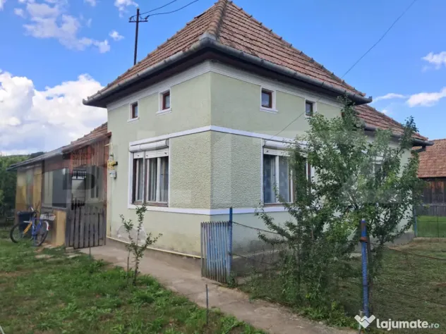 Casa Individuala in Zona Sarmasu