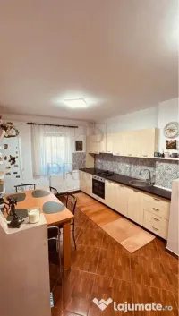 Modern - 2 Camere - Spatios - Parter inalt - Geam la baie -