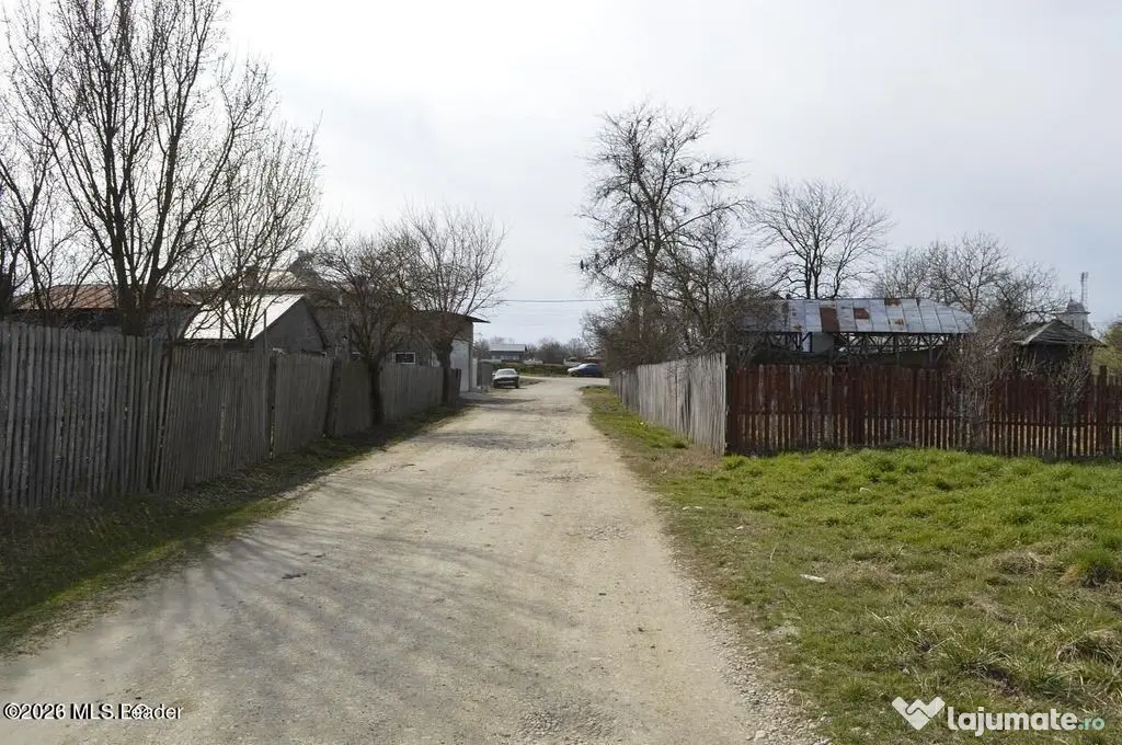 Suseni - Teren intravilan rezidential, suprafata 4000 mp