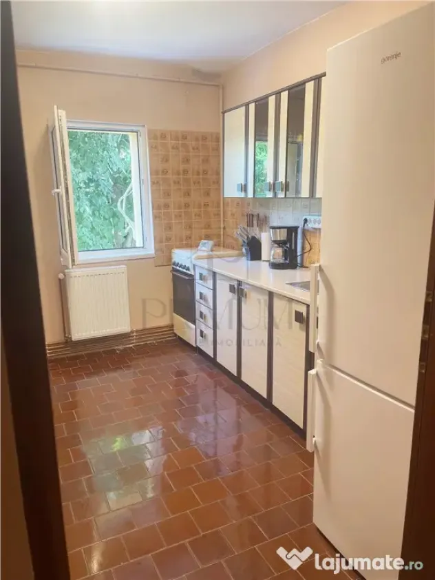 DAMBOVITA - 3 CAM - CENTRALA PROPRIE - RENOVAT - 2 BAI - ZON