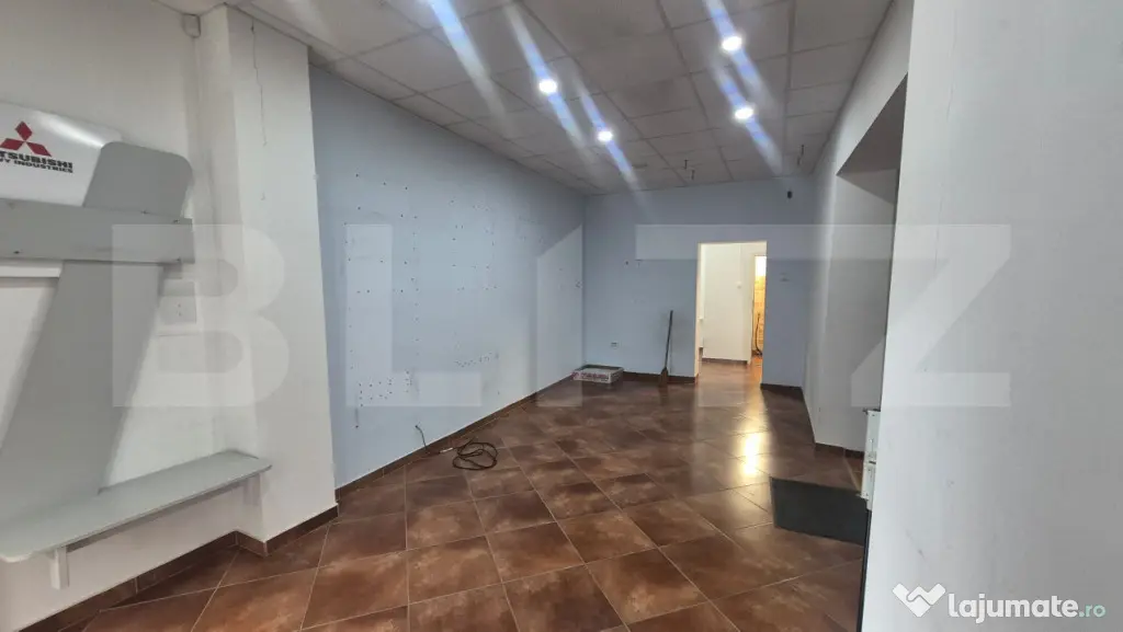 Spatiu comercial de vanzare, 48.59 mp, Micro 16