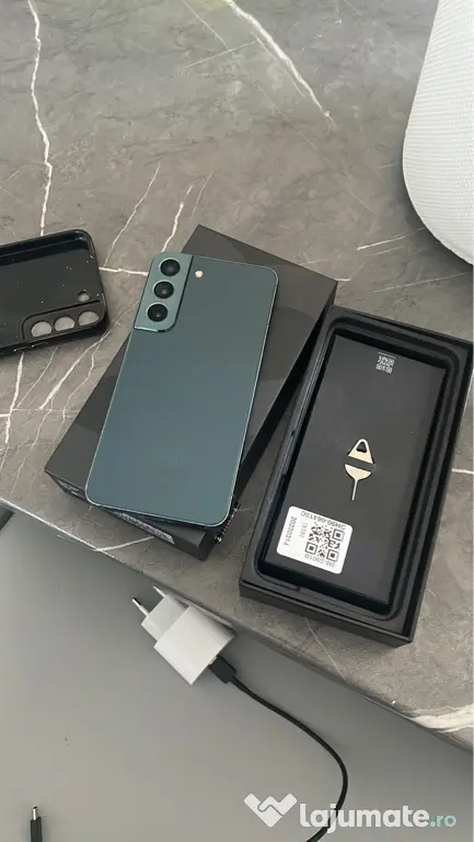 Vând Samsung S 22