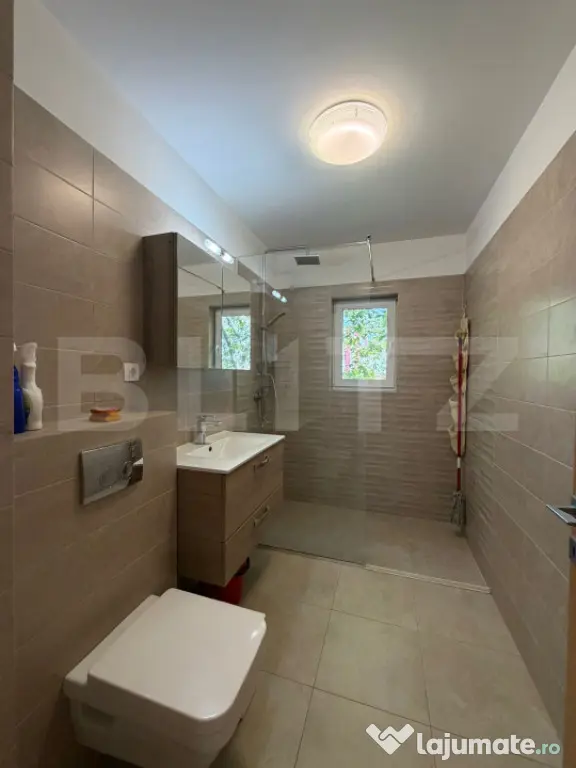 Apartament cu 3 camere si garaj Zorilor