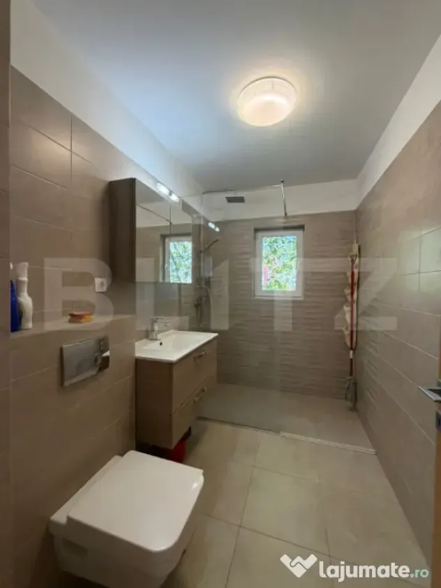 Apartament cu 3 camere si garaj Zorilor