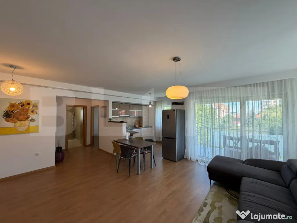 Apartament cu 3 camere si garaj Zorilor