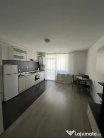Apartament 2 camere semidecomandat zona Cetatii