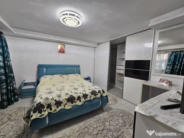 Vila cu 5 camere si teren propriu, metrou Anghel Saligny
