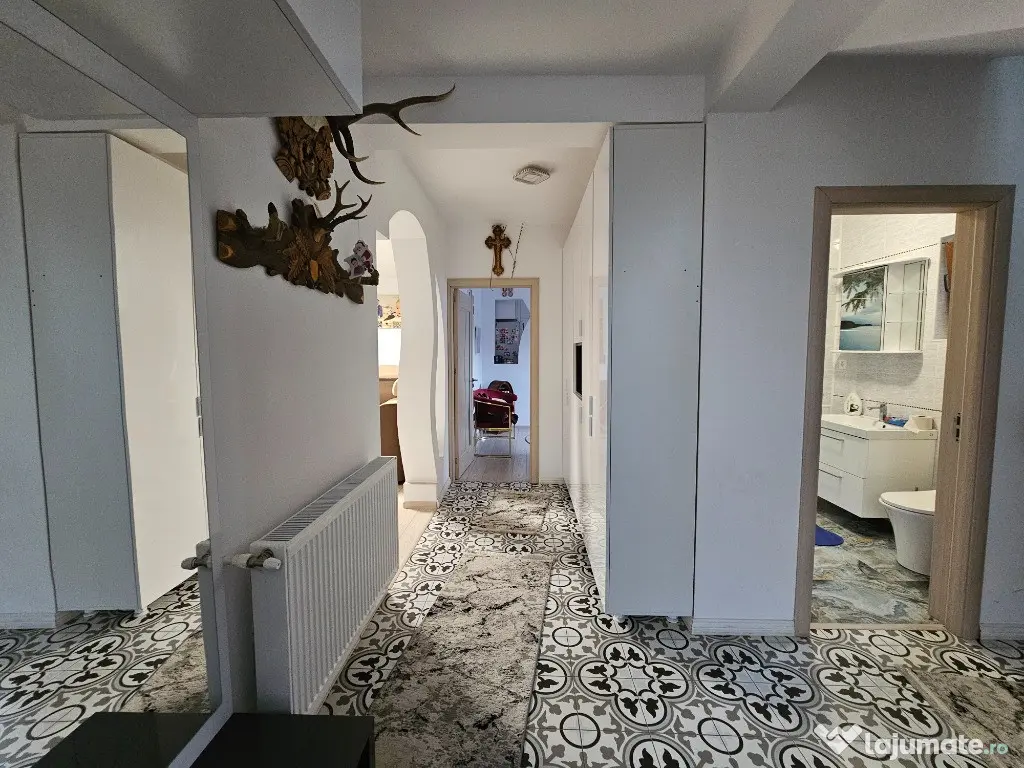 Vila cu 5 camere si teren propriu, metrou Anghel Saligny