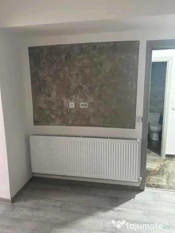 Apartament de închiriat 2 camere decomandat, bucătărie 18mp, Craiovița Nouă