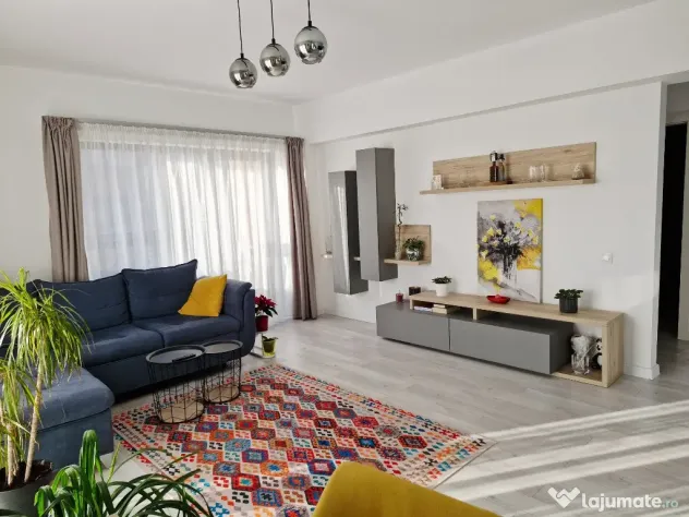 Proprietar, apartament spatios, luminos, langa padure, parcare inclusa