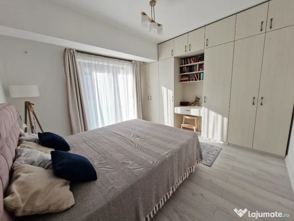 Proprietar, apartament spatios, luminos, langa padure, parcare inclusa