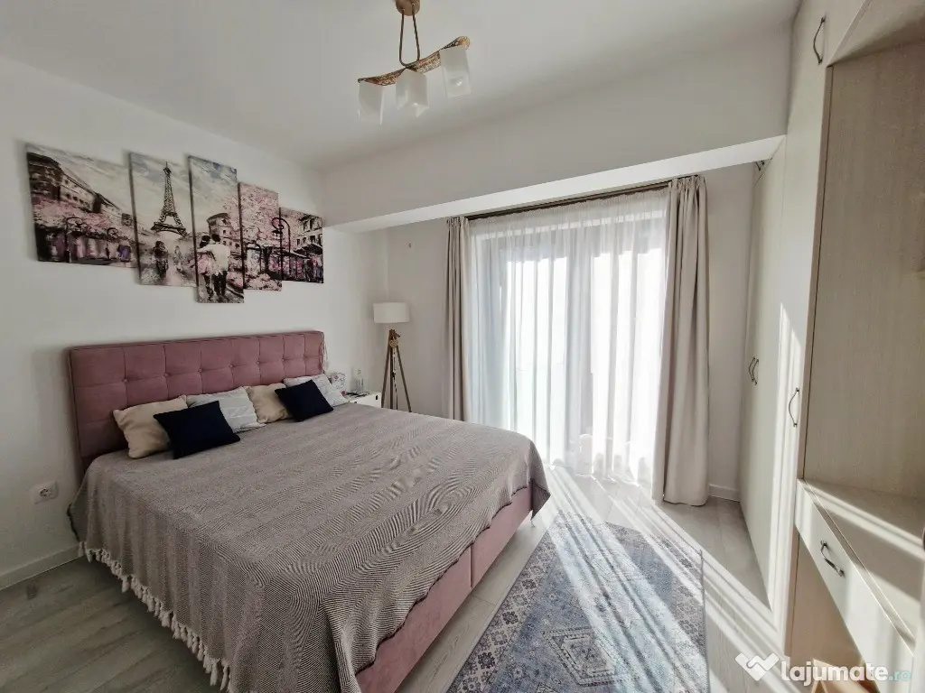 Proprietar, apartament spatios, luminos, langa padure, parcare inclusa
