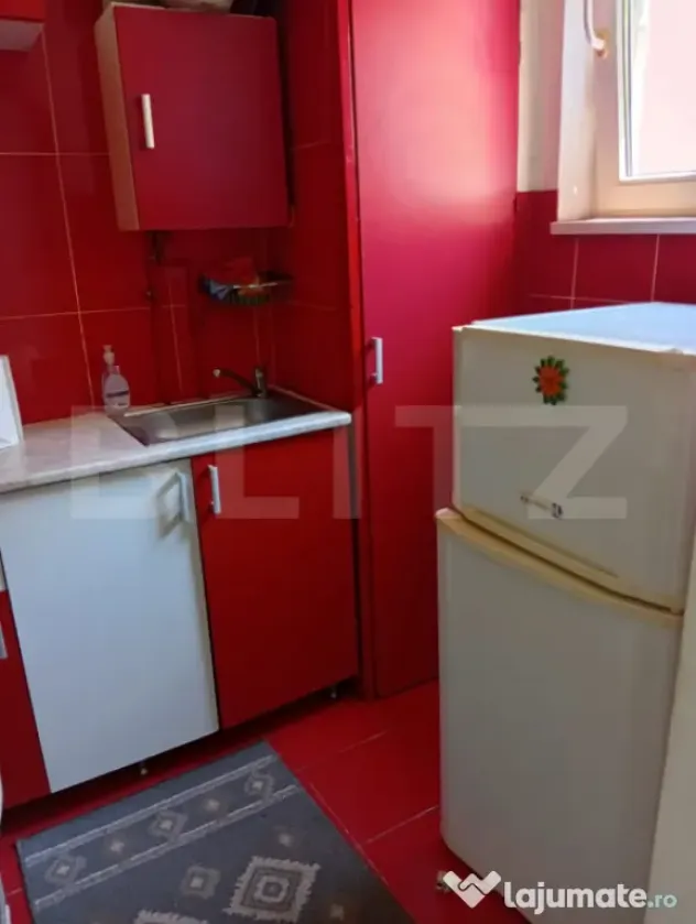 Apartament Cu O Camera Etaj Intermediar