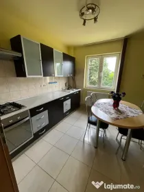 Vand apartament 2 camere decomandat in Deva, Bld. Balcescu, et 2