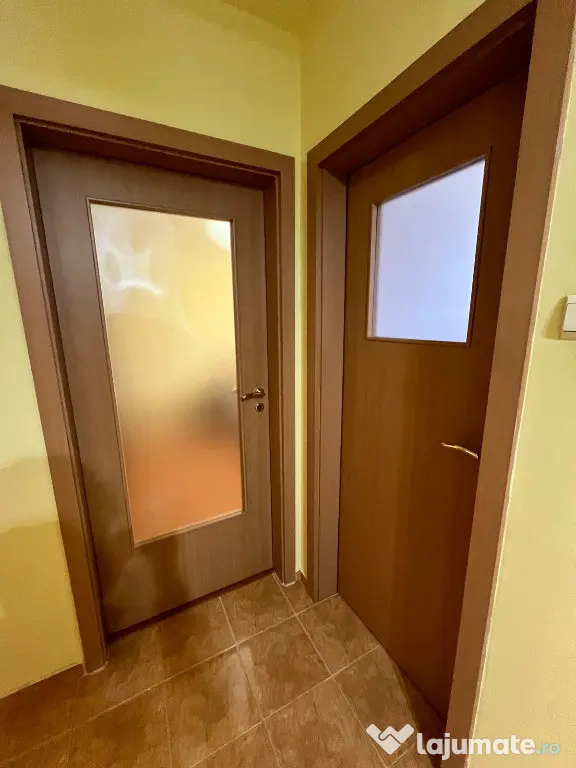 Vand apartament 2 camere decomandat in Deva, Bld. Balcescu, et 2