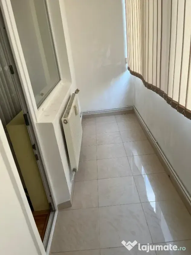 Vand apartament 2 camere decomandat in Deva, Bld. Balcescu, et 2