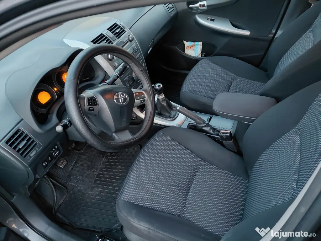 Toyota corolla 2010