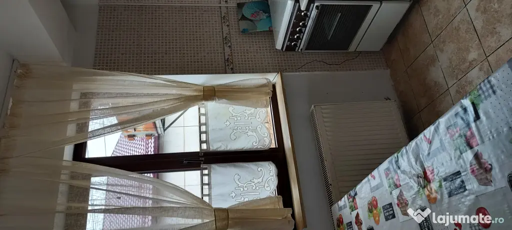 ofer spre inchiriere garsoniera la casa