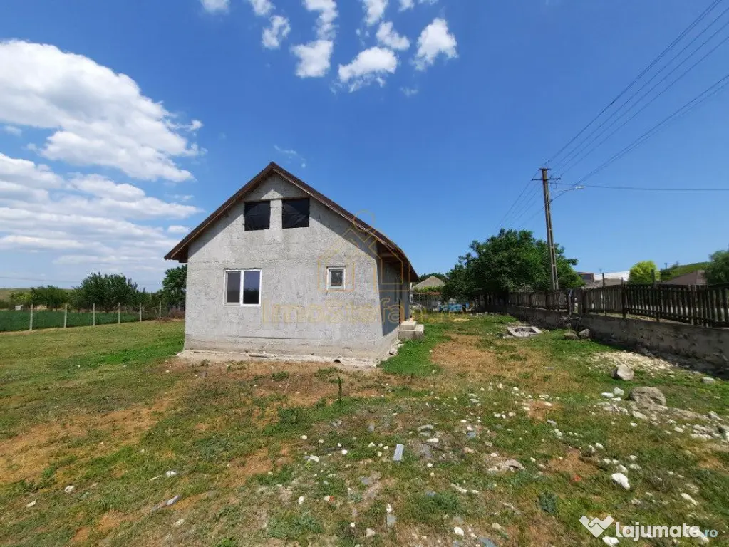 Nazarcea | Casa cu teren de 1000 mp si toate utilitatile ...
