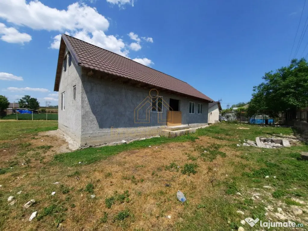 Nazarcea | Casa cu teren de 1000 mp si toate utilitatile ...