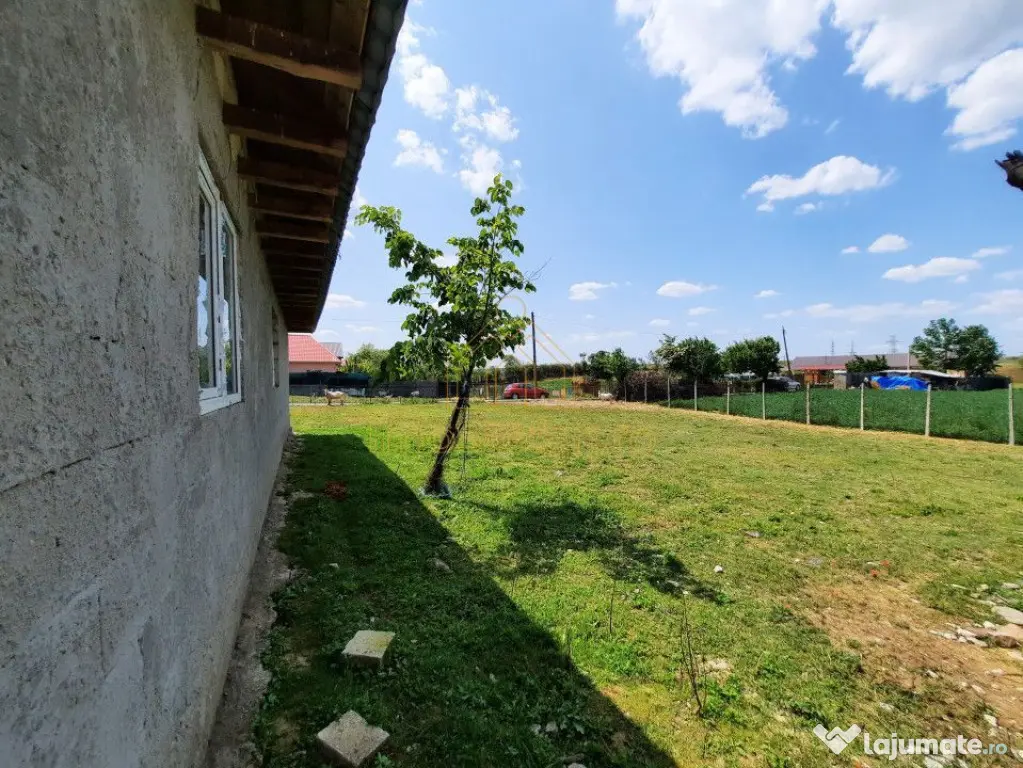 Nazarcea | Casa cu teren de 1000 mp si toate utilitatile ...