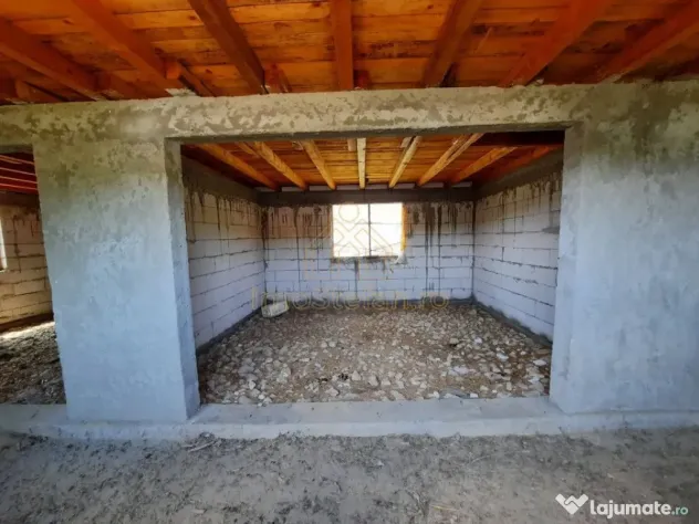 Nazarcea | Casa cu teren de 1000 mp si toate utilitatile ...