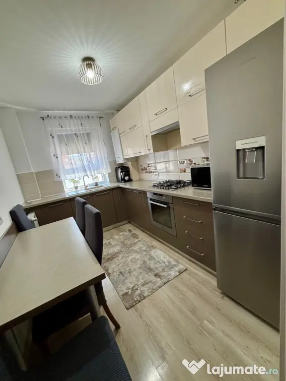Apartament 3 camere | Grădină privată + parcare | Tractorul